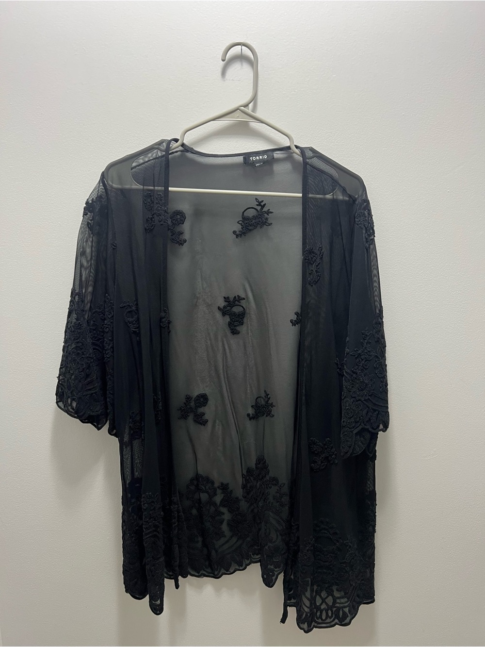 Torrid Black Sheer Lace Embroidered Kimono Skulls